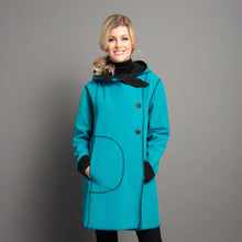 Load image into Gallery viewer, BreeOceanFront.jpg