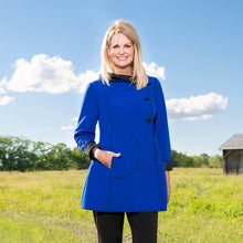 Load image into Gallery viewer, BreeSapphireFront